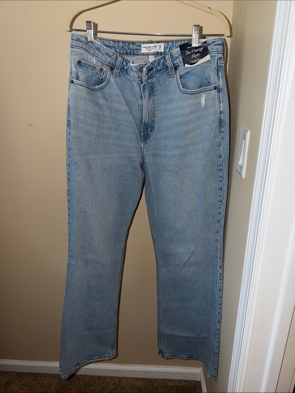 NWT Abercrombie & Fitch Vintage Flare High Rise Jean - Curve Love